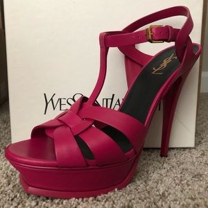 Yves Saint Laurent Sandals